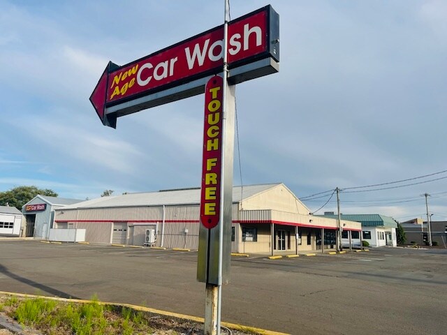 More Photos Of 1865 Main Ave N, Tillamook Storefront For Sale