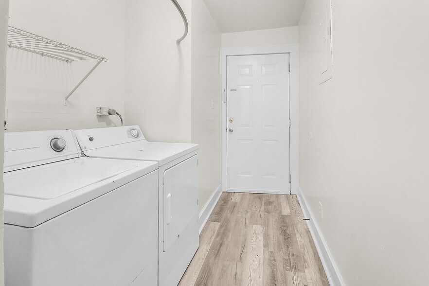 More Photos Of 301 E Henry St, Savannah Multifamily For Sale