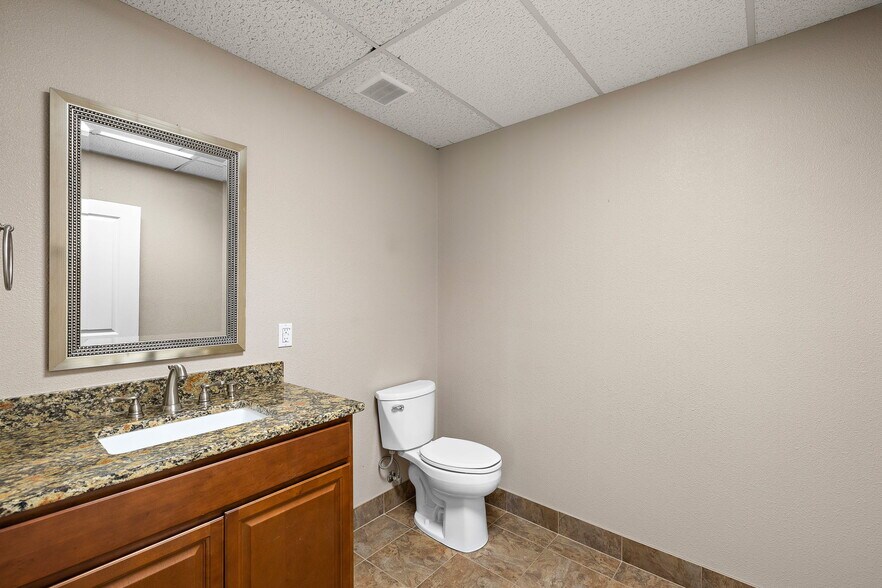 More Photos Of 13740 Research Blvd, Austin Office For Sale