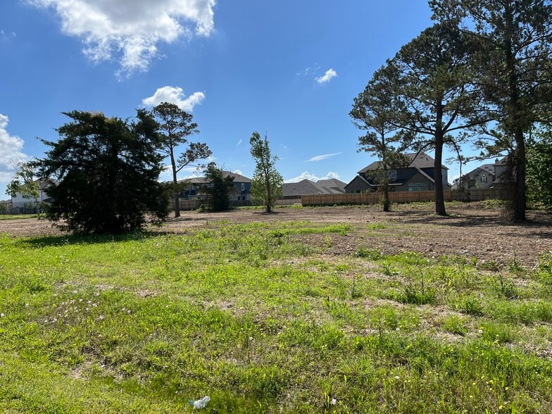 More Photos Of 0 Lakes Of Champions Dr, Mont Belvieu Land For Sale