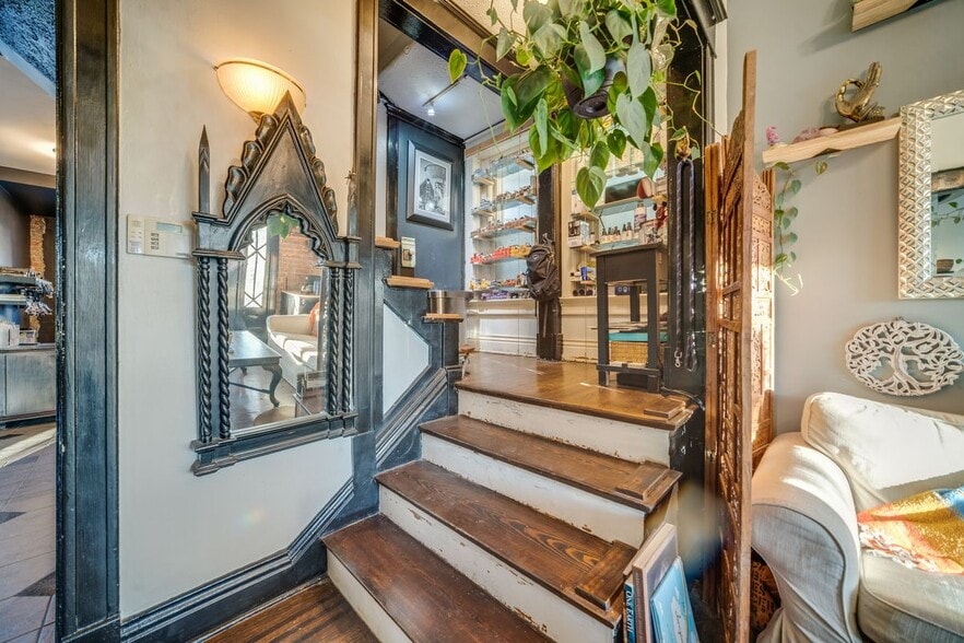 More Photos Of 1265 Bardstown Rd, Louisville General Retail For Sale