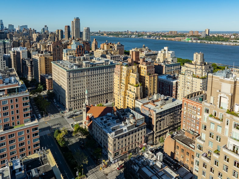 More Photos Of , New York Office For Sale