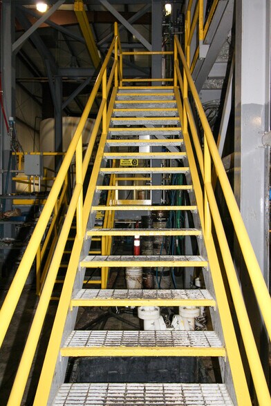 More Photos Of 5640 44th Ave S, Clinton Industrial For Sale