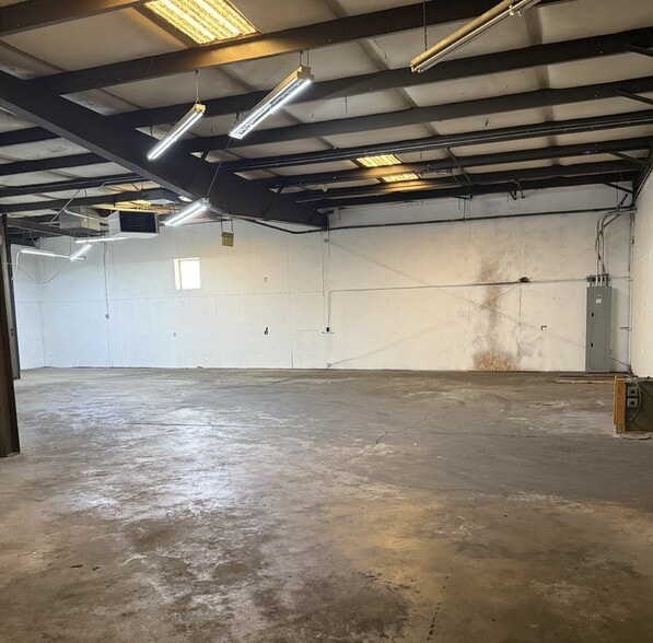 More Photos Of 2050-2070 W 7th Ave, Denver Warehouse For Sale