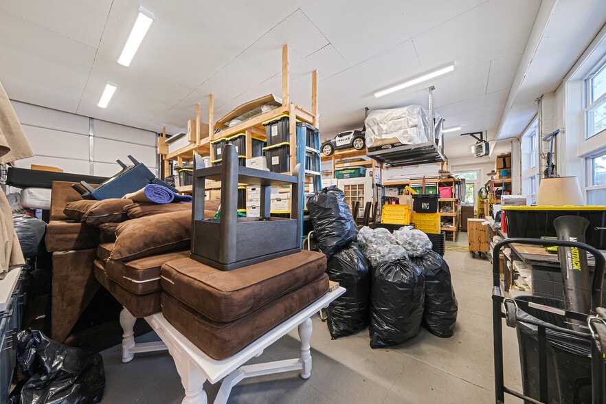 More Photos Of 14-18 Third E Ldl St, Patchogue Flex For Sale