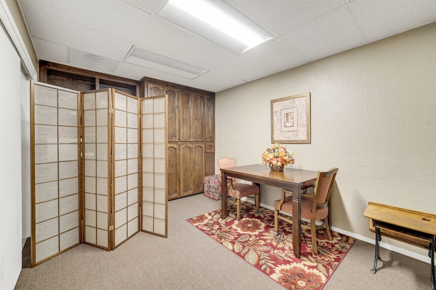 More Photos Of 5403-5405 N Pershing Ave, Stockton Medical For Lease