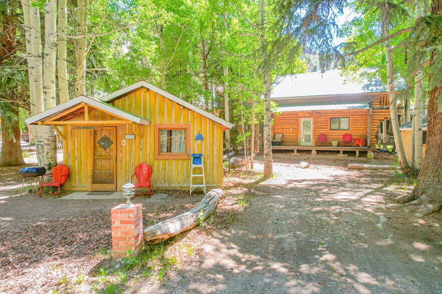 More Photos Of 860 County Road 142, Lake City Hotel For Sale