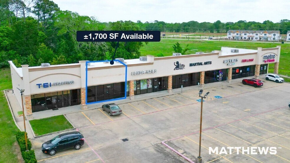 Primary Photo Of 1101 E Tx-6 Hwy, Alvin Unknown For Lease