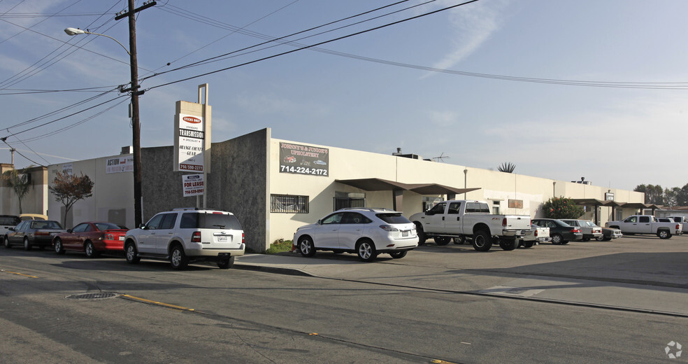 Primary Photo Of 10692 Stanford Ave, Garden Grove Manufacturing For Lease