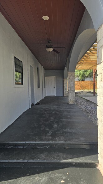 More Photos Of 17621 Stacey Ln, Lago Vista Lodge Meeting Hall For Lease