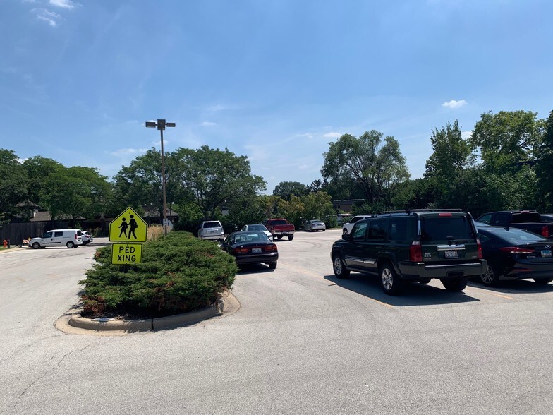 More Photos Of 1250 N Mill St, Naperville Medical For Lease