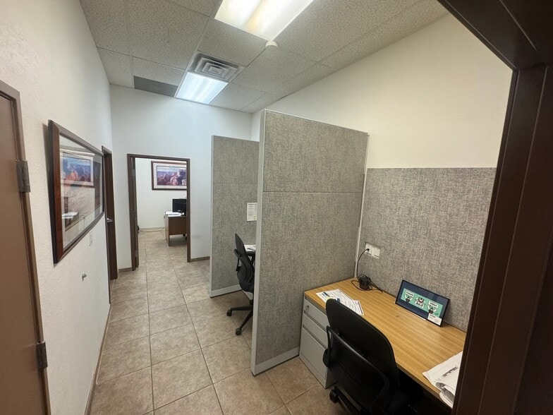 More Photos Of 5824 S 25th St, Phoenix Warehouse For Lease