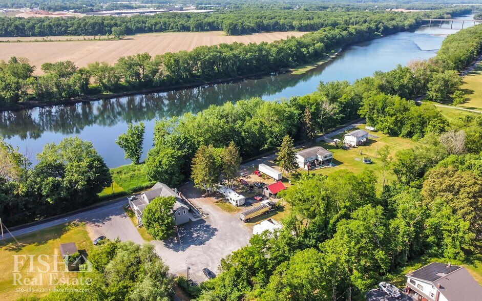 More Photos Of 2093 Island Rd, Lock Haven Restaurant For Sale