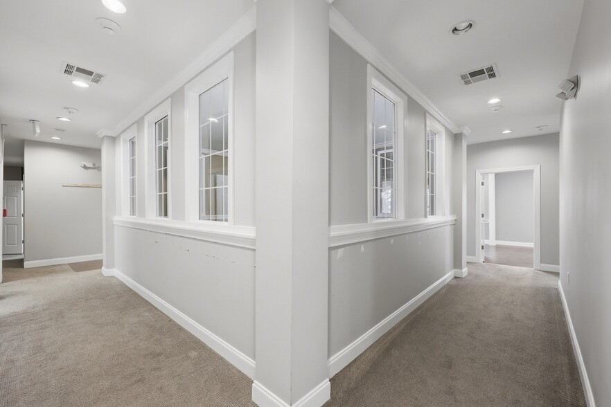 More Photos Of 6470 Georgia 400, Cumming Medical For Sale