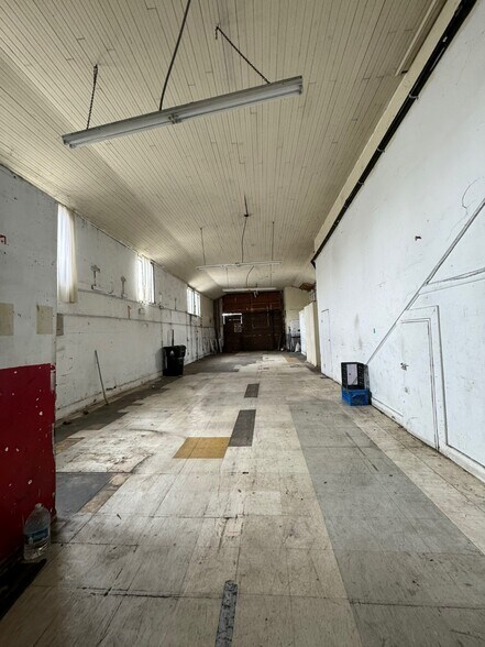 More Photos Of 328 E 24th St, Los Angeles Storefront Retail Residential For Sale