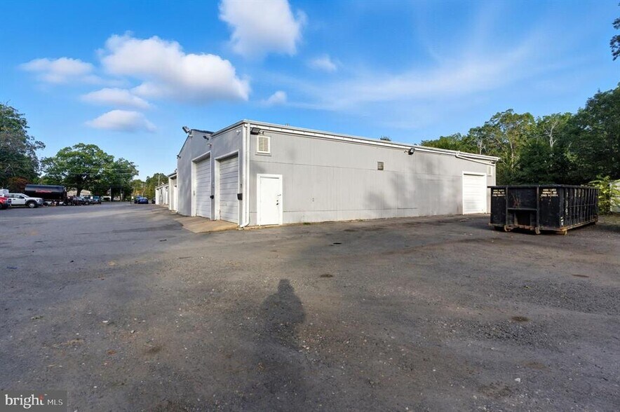 More Photos Of 534 Whitesville Rd, Jackson Service For Lease