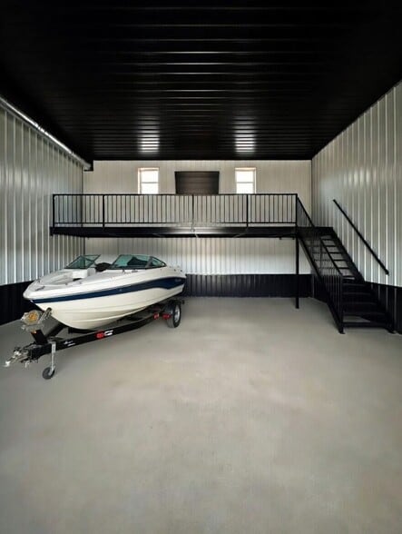 More Photos Of 22808 Kamp Kozy St, Cassopolis Self Storage For Sale