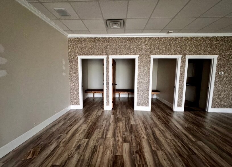 More Photos Of 727 W Cumberland Gap Pky, Corbin Restaurant For Lease