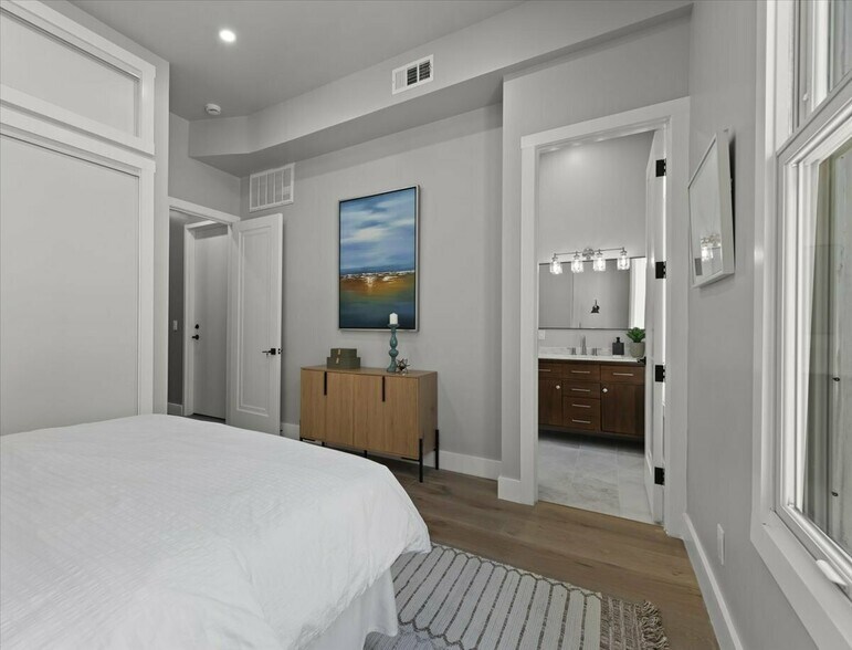 More Photos Of 1431 Grant Ave, San Francisco Multifamily For Sale