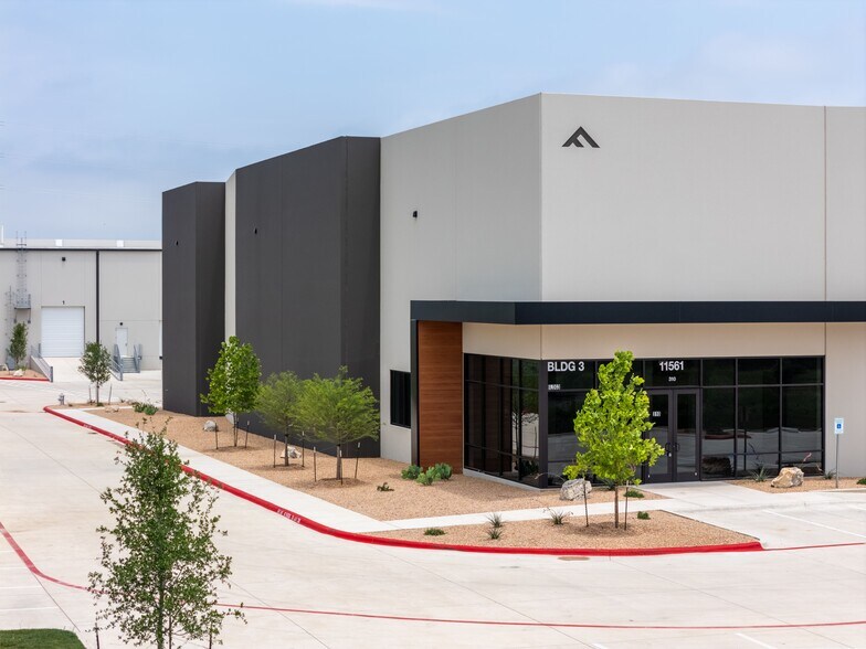 More Photos Of Hero Way West, Leander Unknown For Lease
