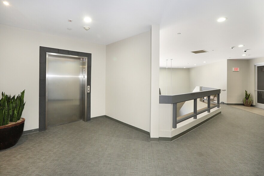 More Photos Of 2569 McCabe Way, Irvine Office For Lease