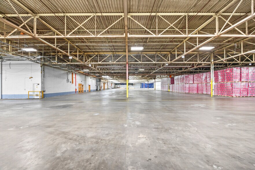 More Photos Of 294 Gambee Rd, Geneva Warehouse For Sale