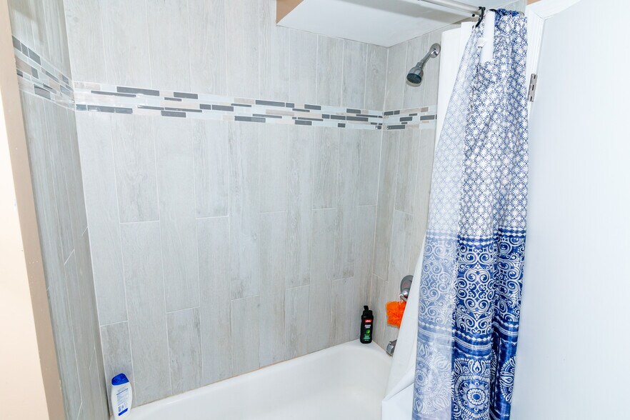 More Photos Of 1736 W North Ave, Baltimore Restaurant For Sale