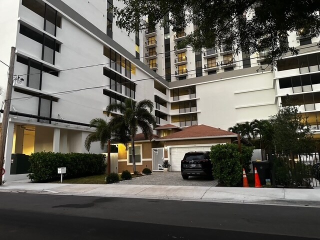 More Photos Of 121 SW 1st Ct, Dania Beach Freestanding For Sale