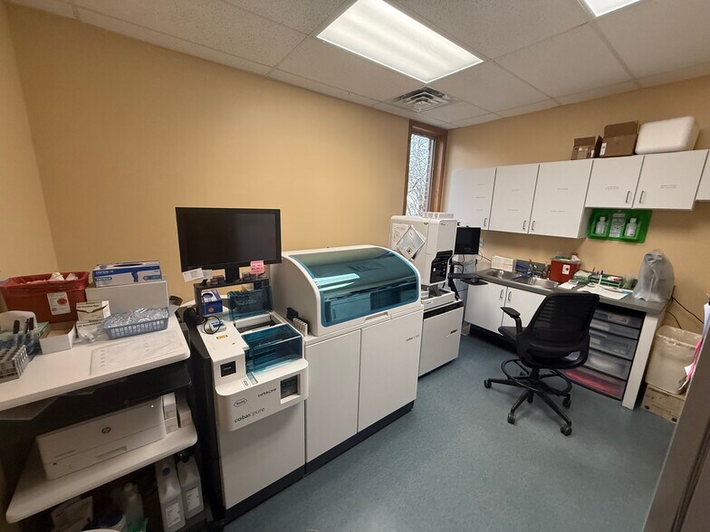 More Photos Of 1550 Watertower Pl, East Lansing Office For Sale