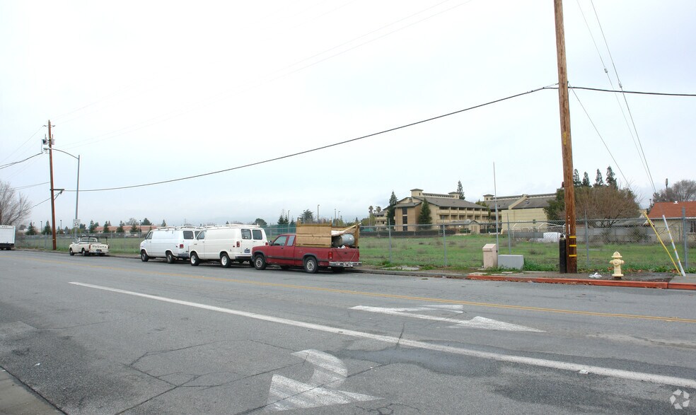 More Photos Of 325 Leavesley Rd, Gilroy Land For Sale