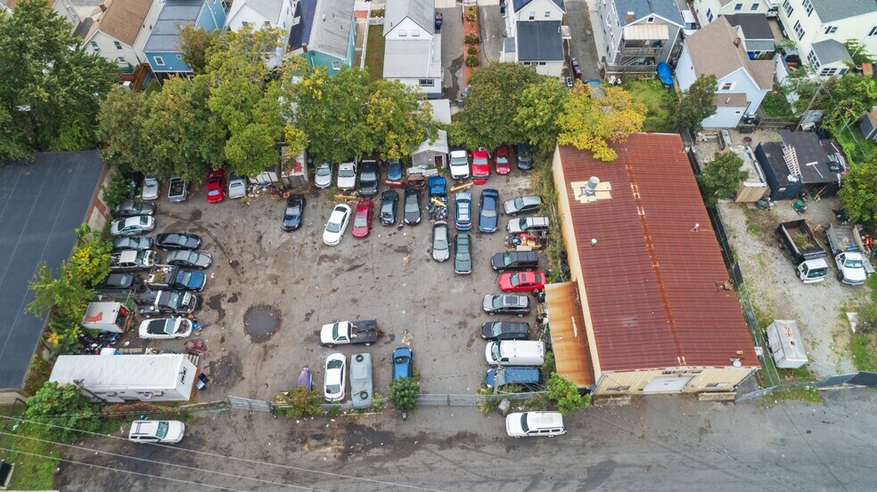 More Photos Of 15 Buell St, Everett Land For Lease