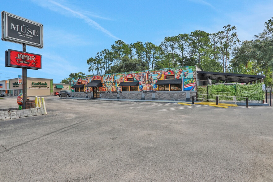 More Photos Of 11475 San Jose Blvd, Jacksonville Bar For Sale