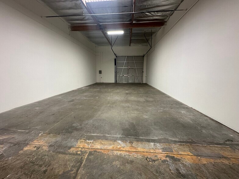 More Photos Of 3343-3349 Chicago Ave, Riverside Unknown For Lease
