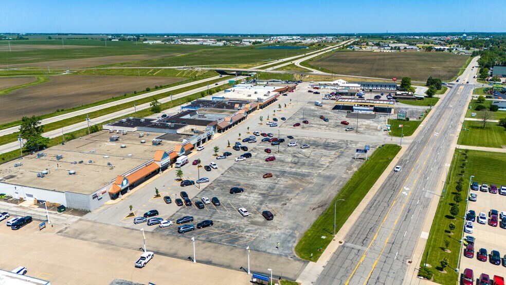 More Photos Of 1925-2141 S Main St, Morton Unknown For Lease