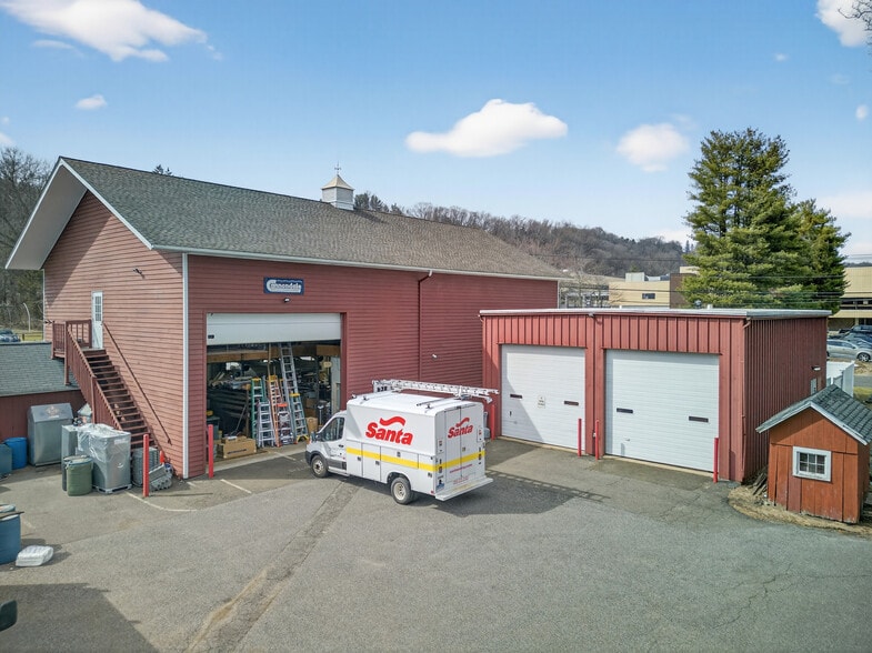 More Photos Of 387 Danbury Rd, Wilton Medical For Sale