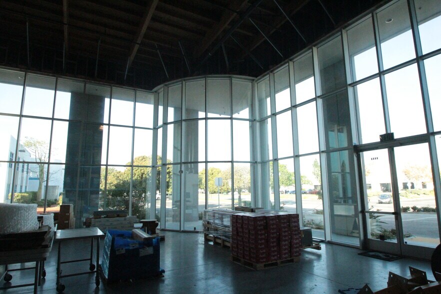 More Photos Of 1551 Pacific Ave, Oxnard Manufacturing For Lease