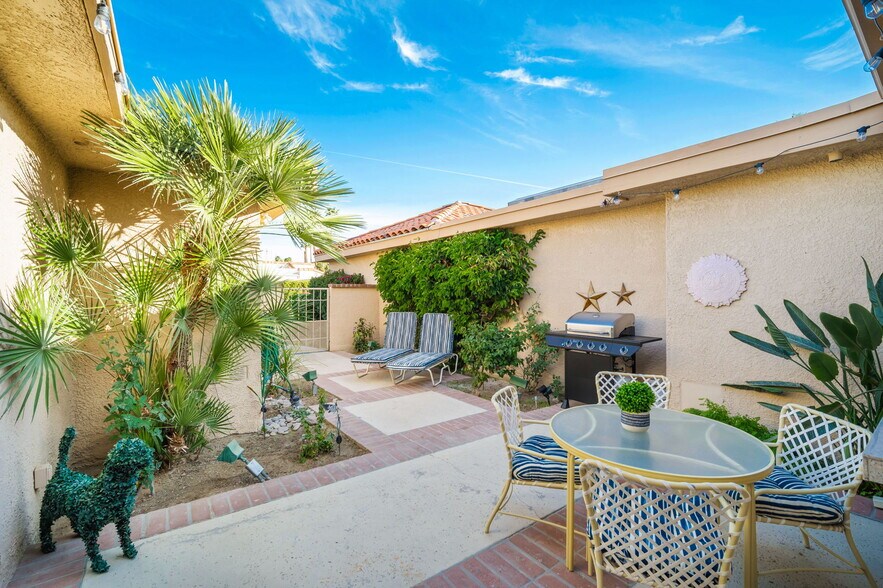 More Photos Of 60 La Ronda Dr, Rancho Mirage Apartments For Sale