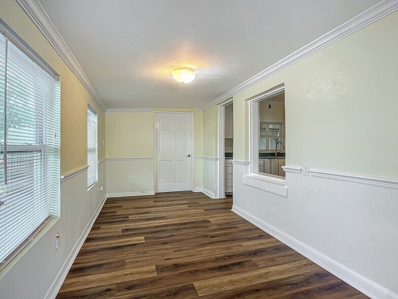 More Photos Of 409 N Ridgewood Ave, Edgewater Office For Sale