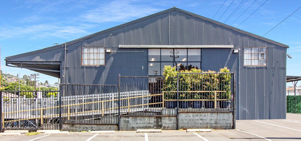Primary Photo Of 2316 N San Fernando Rd, Los Angeles Warehouse For Lease