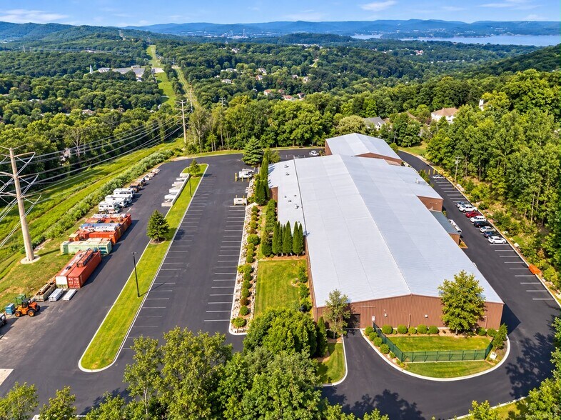 More Photos Of 380 NY-210, Stony Point Warehouse For Lease