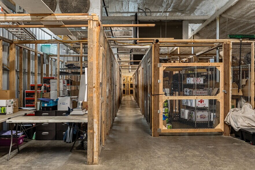 More Photos Of 3106 Golden Gate Dr, Napa Flex For Sale