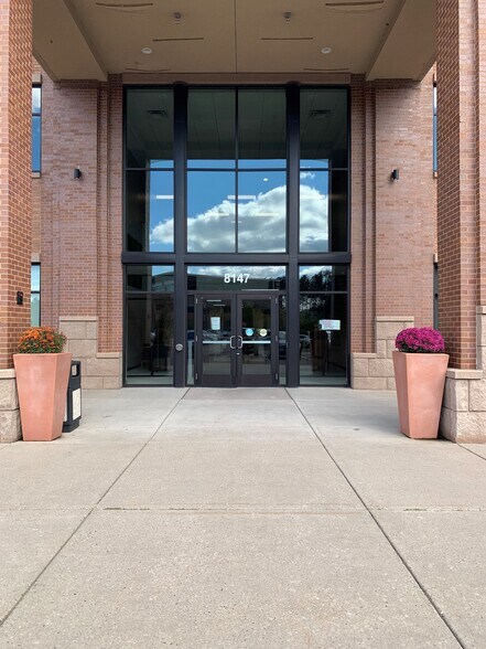 More Photos Of 8147 Globe Dr, Woodbury Medical For Lease