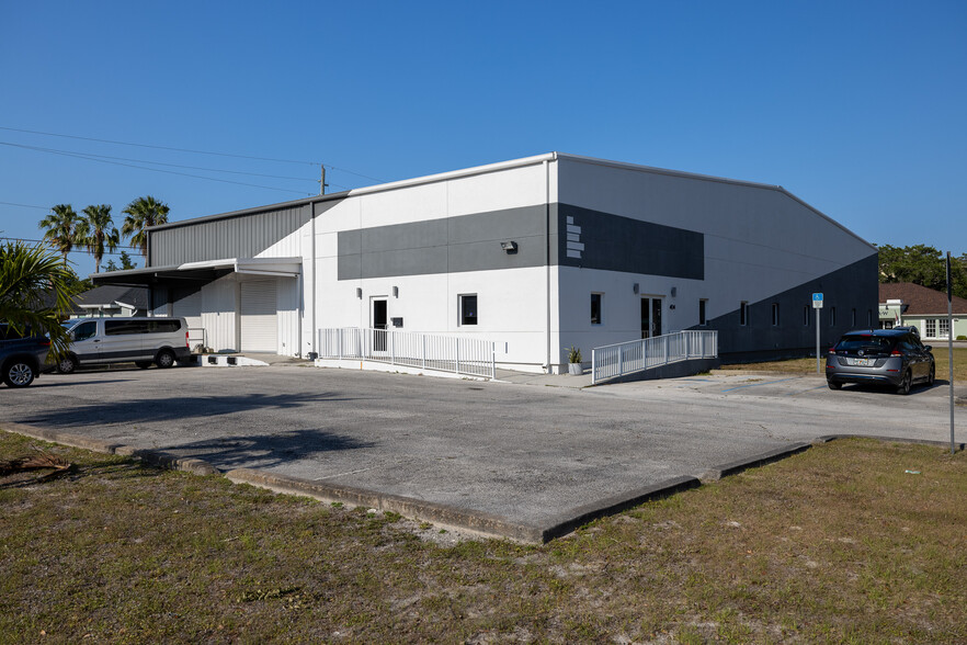 Primary Photo Of 404 E New Haven Ave, Melbourne Warehouse For Lease