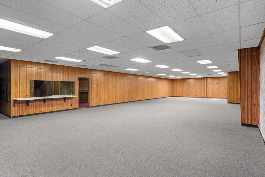 More Photos Of 5011 Navigation Blvd, Houston Warehouse For Lease