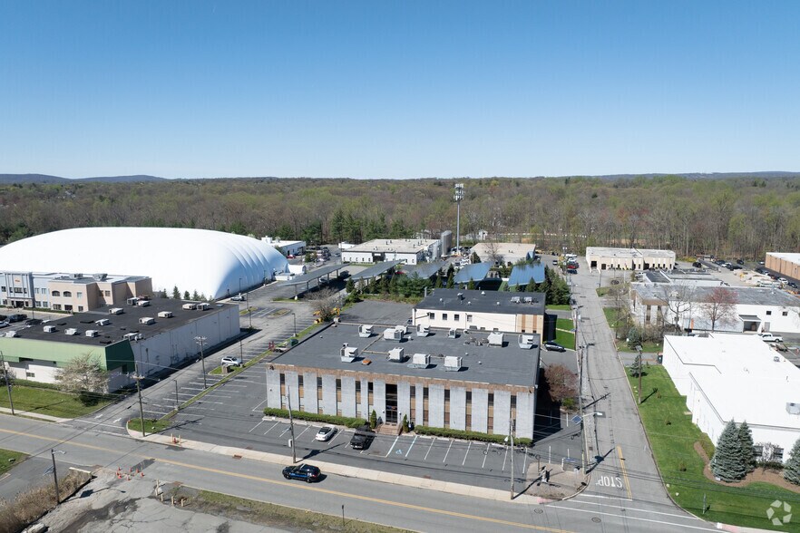 More Photos Of 150 Hopper Ave, Waldwick Research And Development For Lease