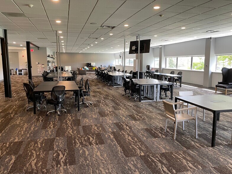 More Photos Of , Schenectady Office For Sale