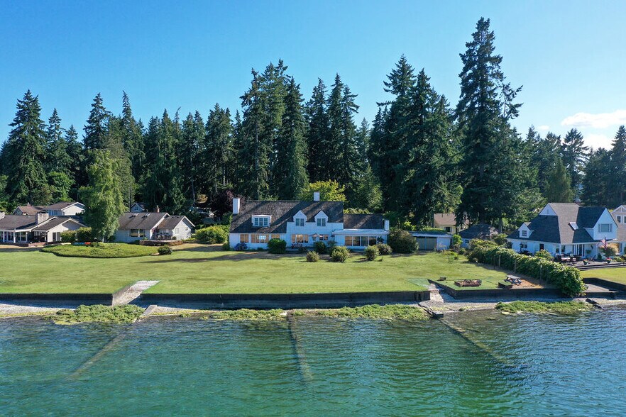 More Photos Of 3026 Marine Dr, Bremerton Specialty For Sale