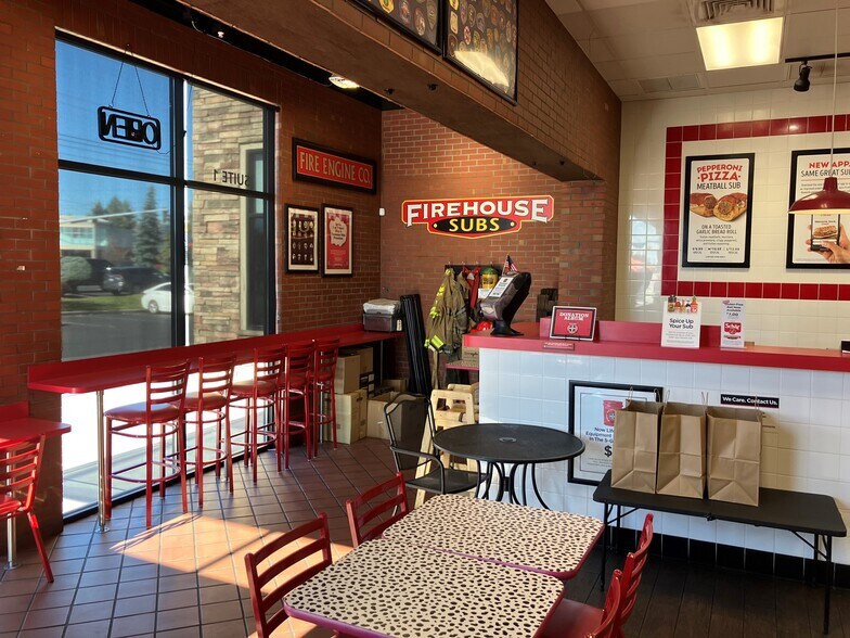 More Photos Of 7808 N Division St, Spokane General Retail For Lease