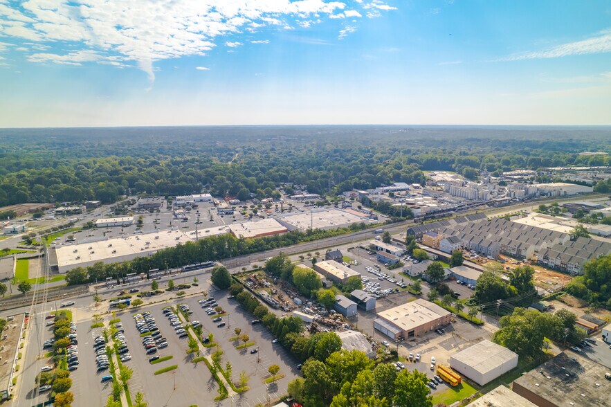 More Photos Of 4830 Old Pineville Rd, Charlotte Storefront Retail Office For Lease