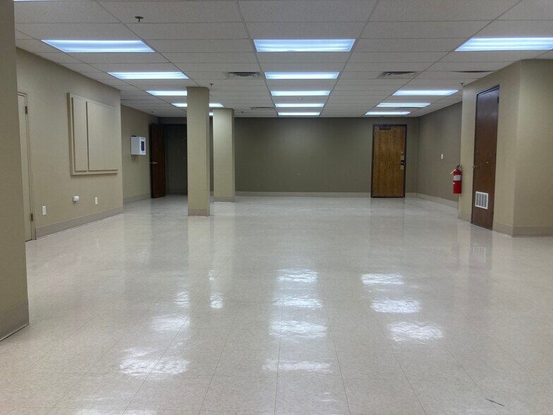 More Photos Of 105 1st St SE, Minot Apartments For Sale